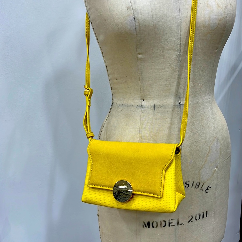 Crossbody bag